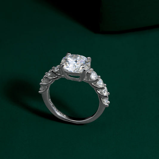 Mayflower - Round Cut Moissanite Ring