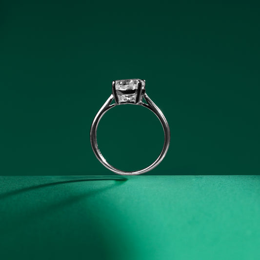 Swansea - Oval Cut Solitaire Moissanite Ring