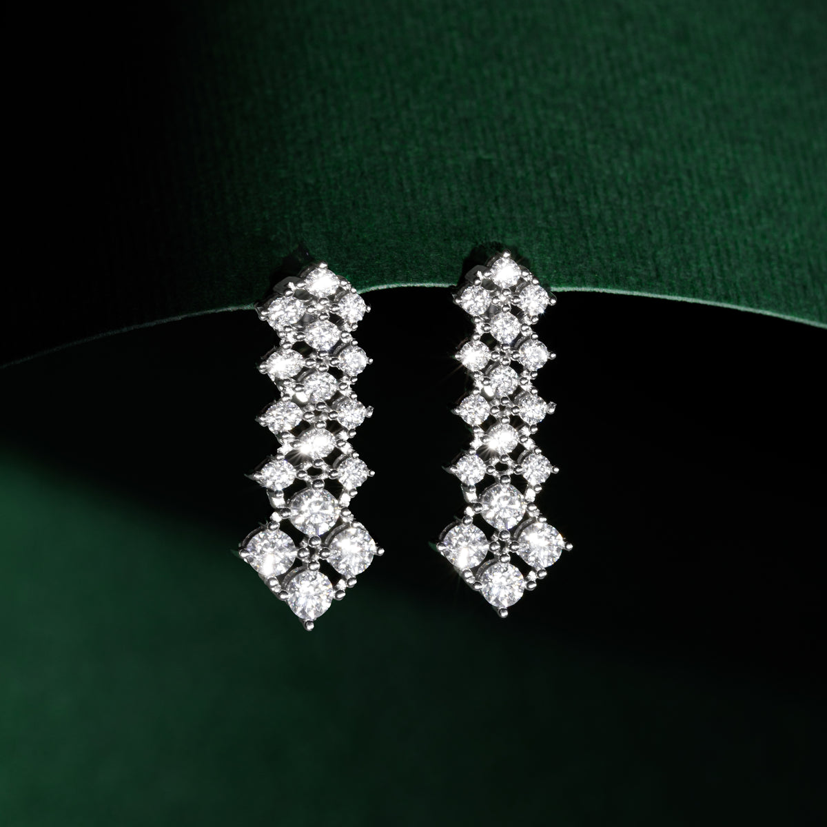 Oxford - Moissanite Earrings