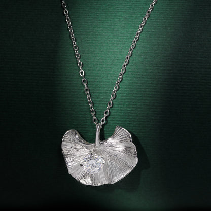 Primrose - Silver Moissanite Necklace