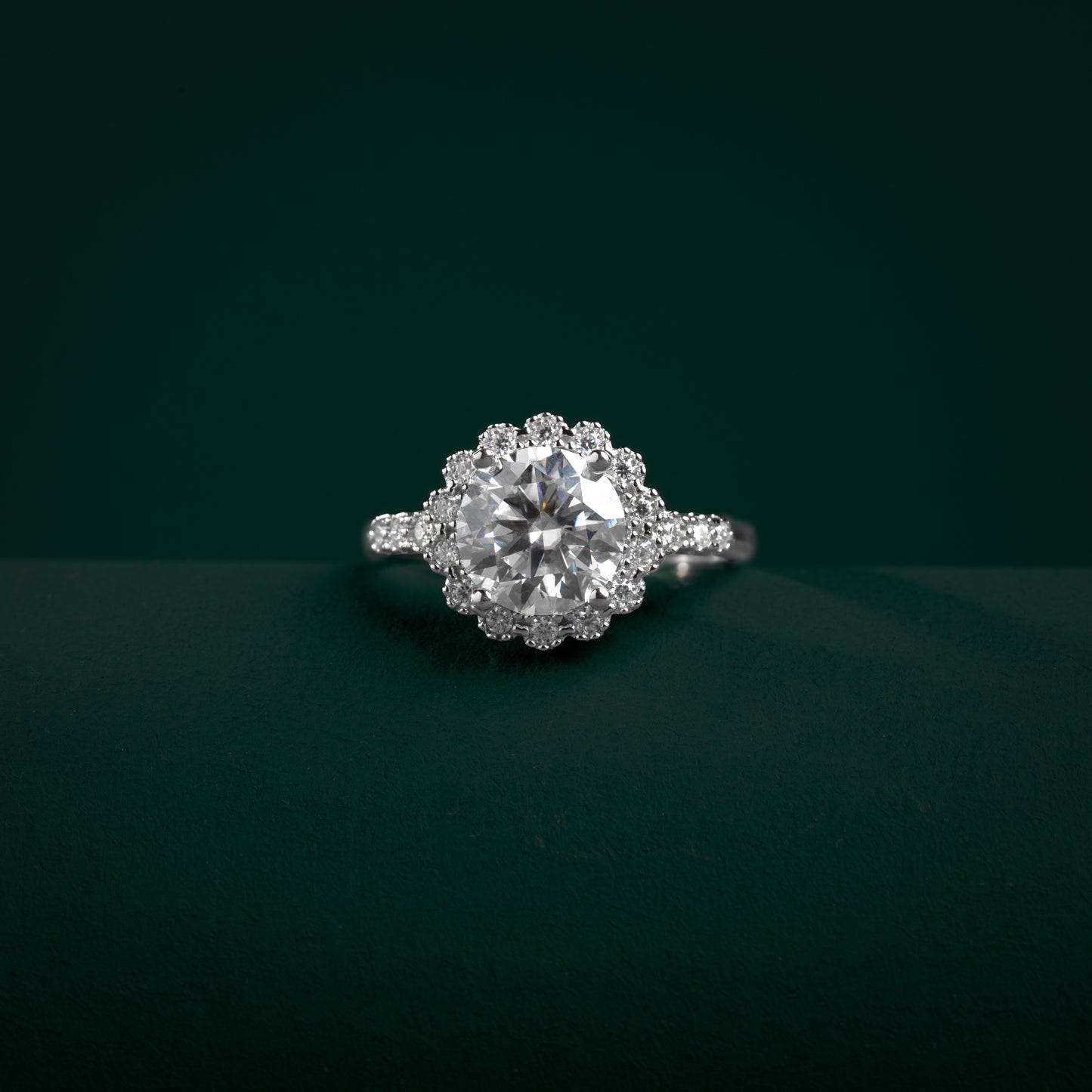 Kingham - Round Cut Rosette Moissanite Ring