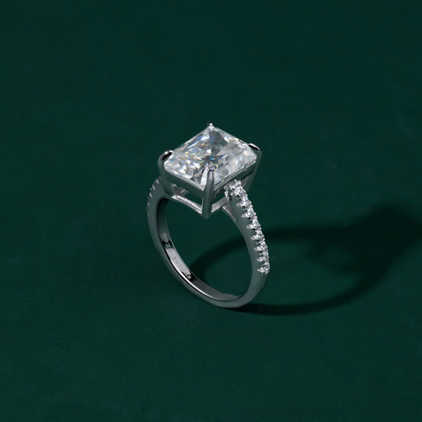 Arnold - 5-Carat Radiant Moissanite Ring