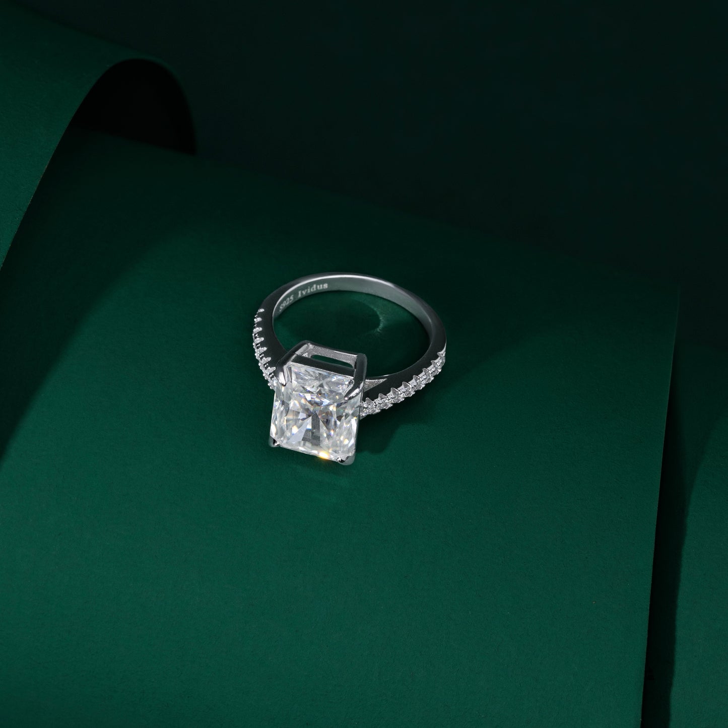 Arnold - 5-Carat Radiant Moissanite Ring