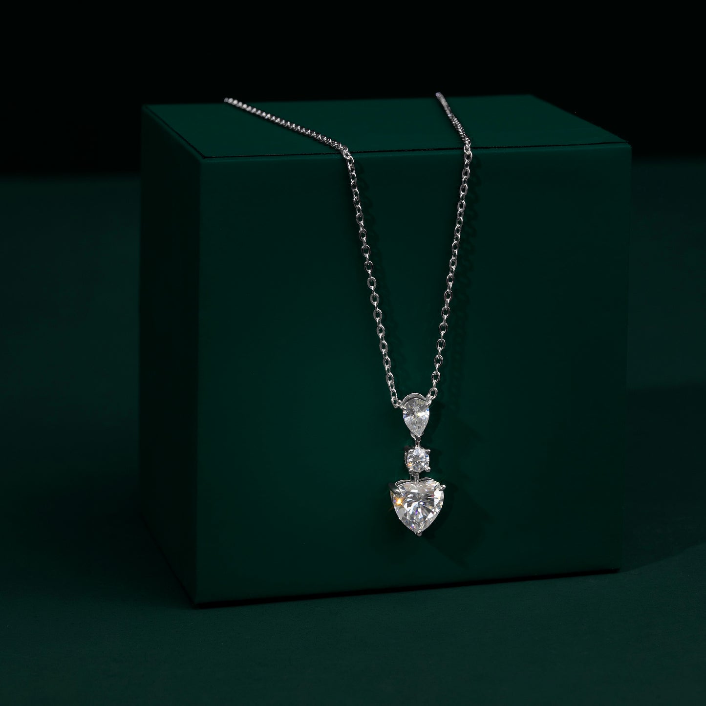 Castlebay - Heart-Cut Pendant Moissanite Necklace