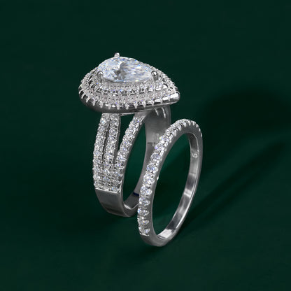 Charleston - Grand Pear-Cut Moissanite Ring Set