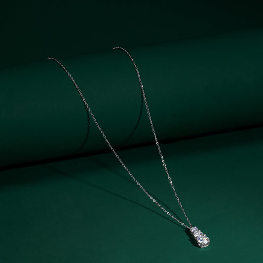 Morningside - Three-Stone Round Cut Necklace