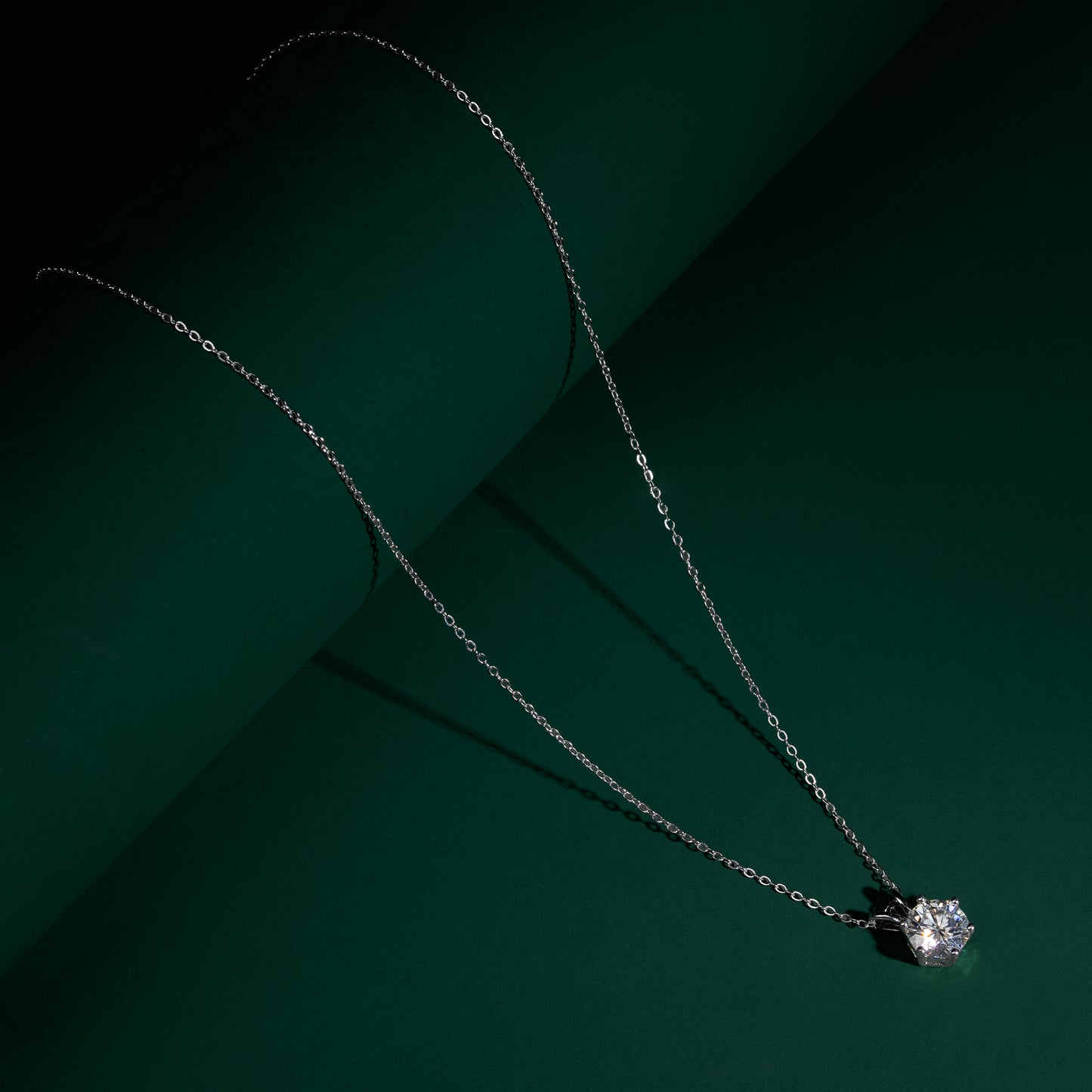 Winchester - Round Brilliant Cut Necklace