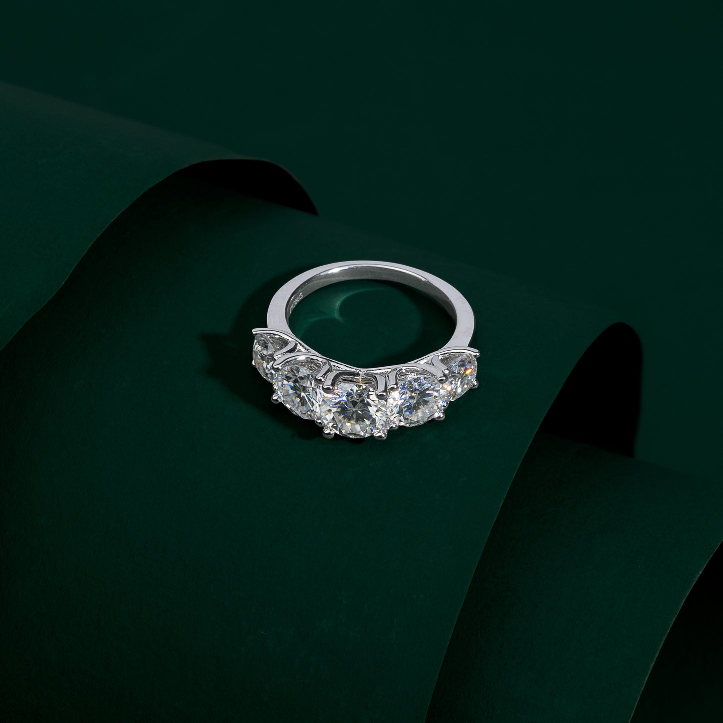 Highlands - 5-Stone Geometric Moissanite Ring