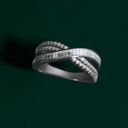 Bridgford - Emerald and Round Cut Moissanite Band Ring