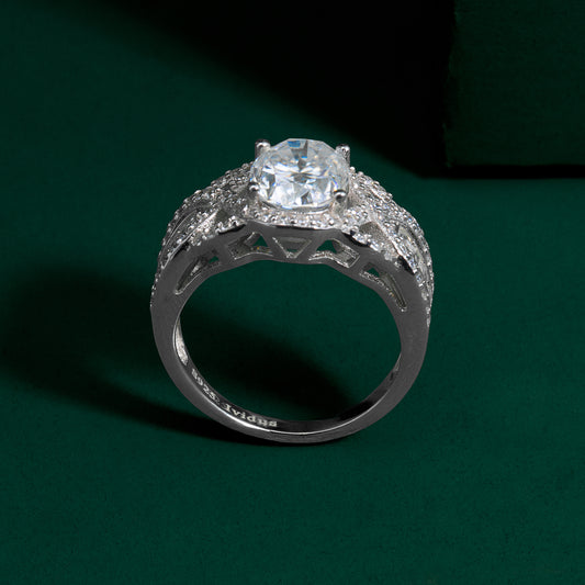 Windsor - Oval Cut Moissanite Ring