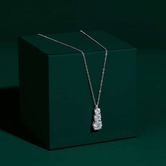 Morningside - Three-Stone Round Cut Necklace