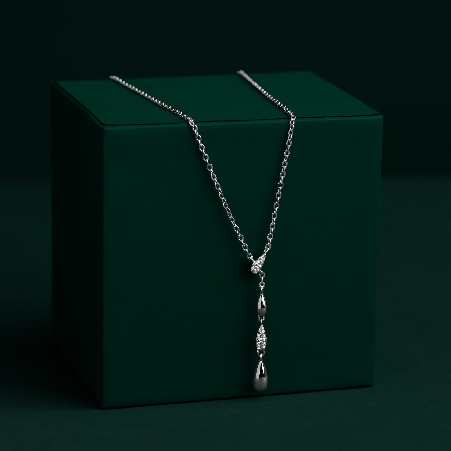 Snenton - Lariat Moissanite Necklace