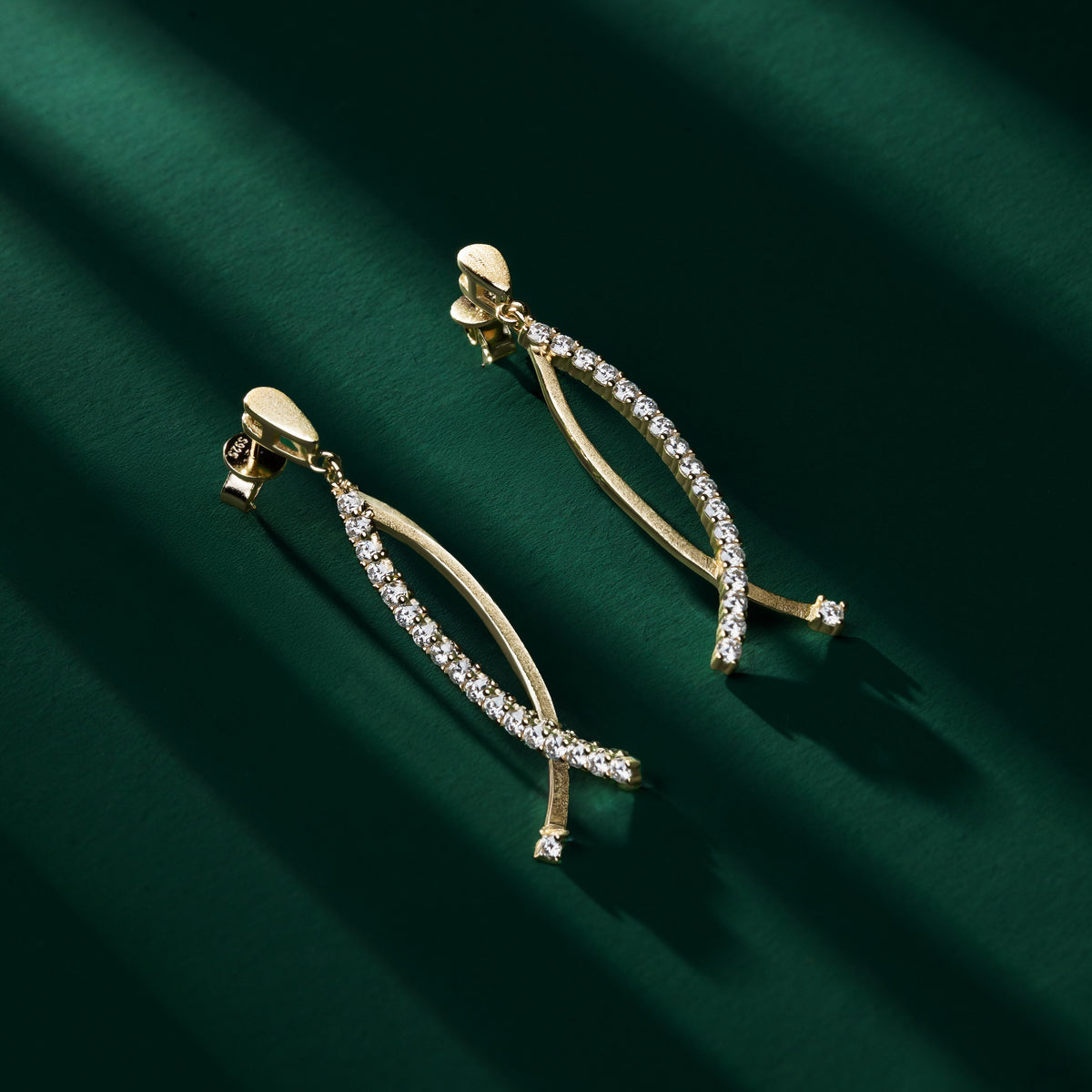 Aberdeen - Brushed Gold Moissanite Drop Earrings