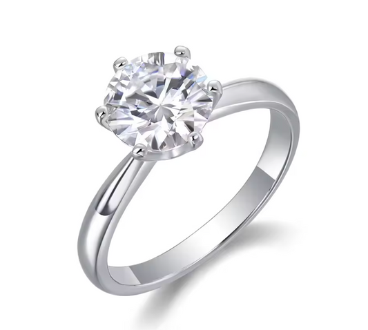 Mayfair - Solitaire Round Cut Moissanite Ring