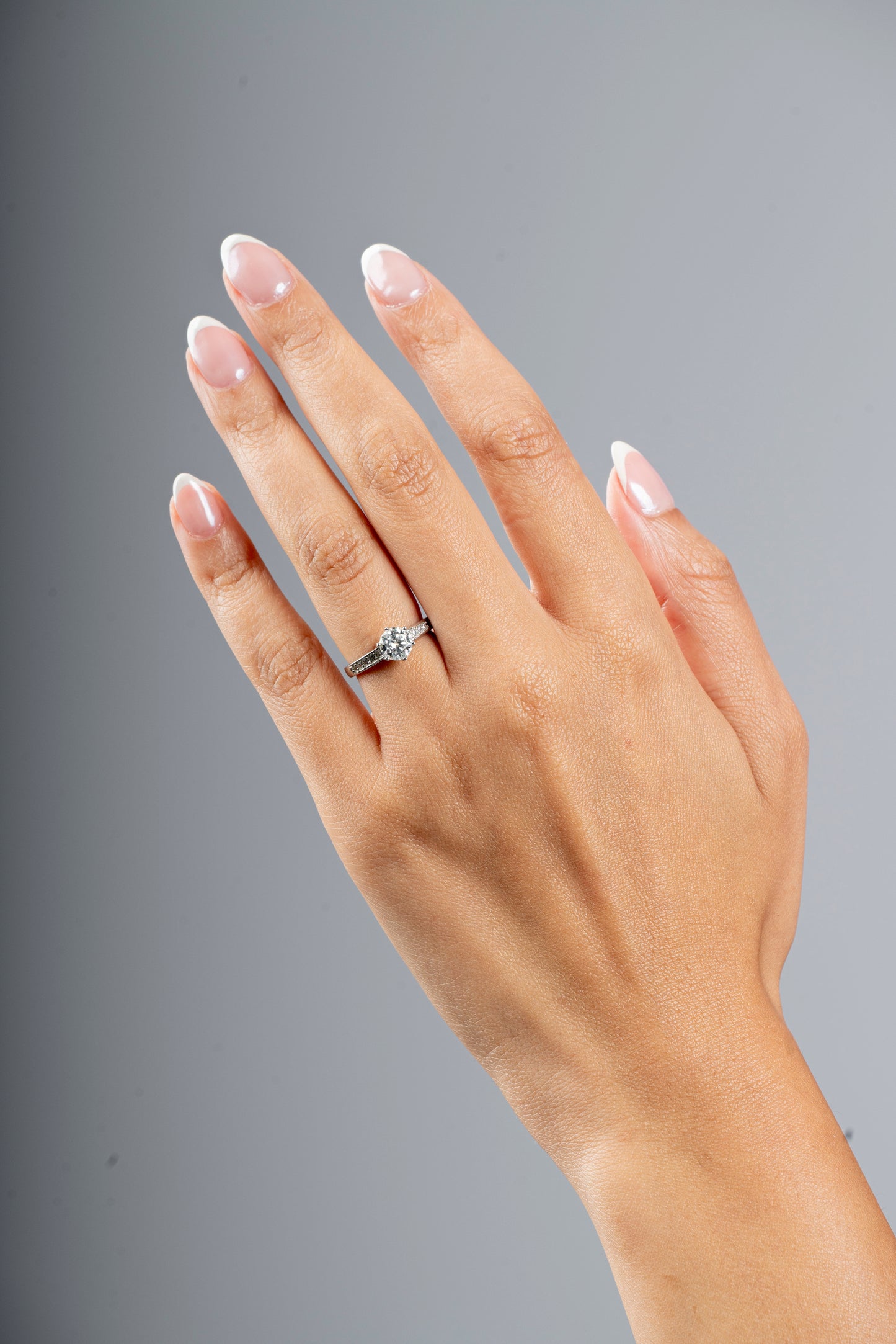 Mapperly - Round Cut Solitaire Moissanite Ring