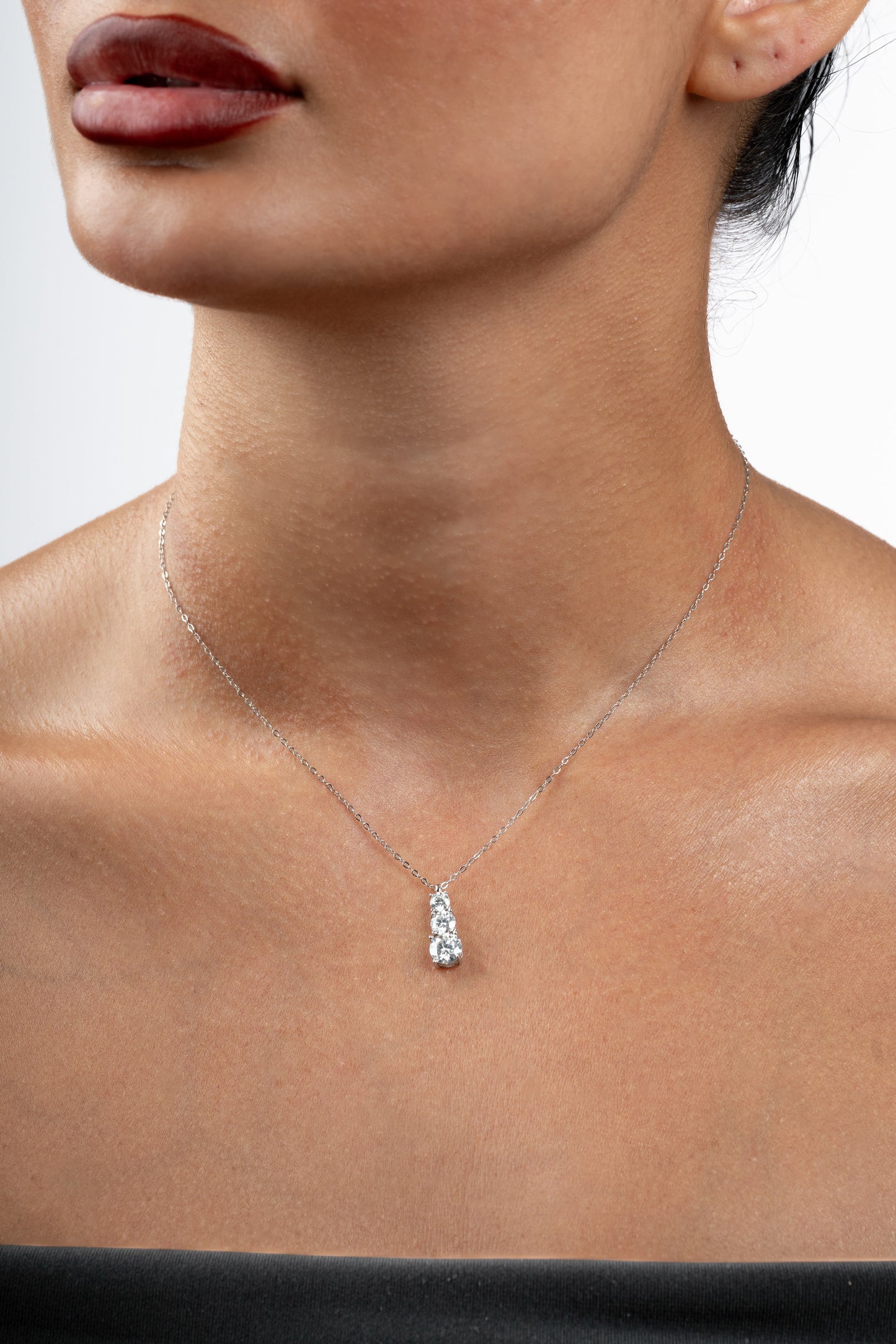 Morningside - Three-Stone Round Cut Necklace