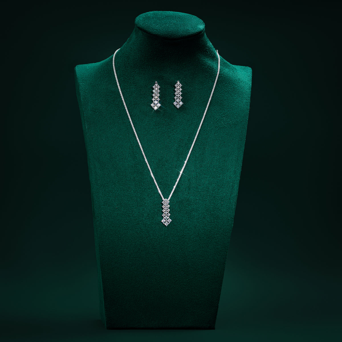 Oxford - Moissanite Necklace