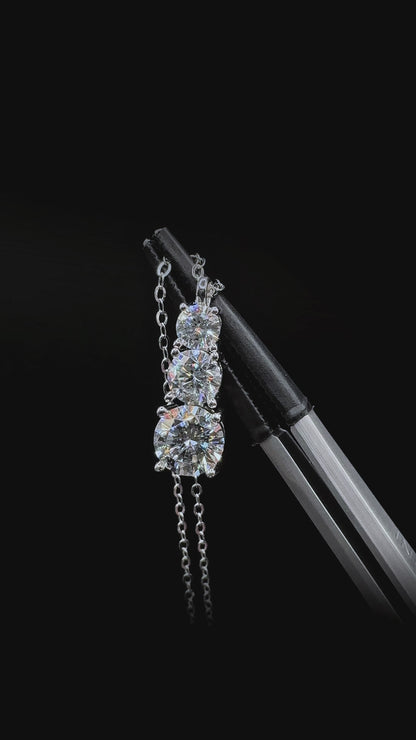 Morningside - Three-Stone Round Cut Necklace