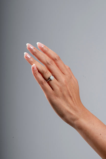 Swansea - Oval Cut Solitaire Moissanite Ring
