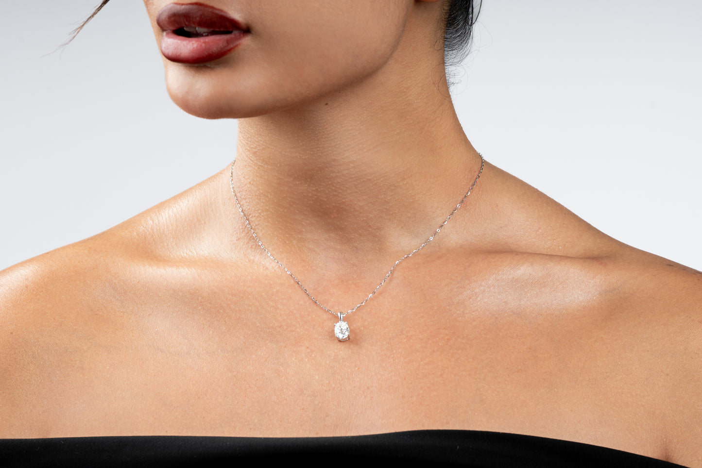 Wigston - Oval Cut Moissanite Necklace