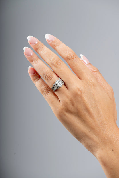 Windsor - Oval Cut Moissanite Ring